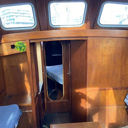 Fantastic Sailing Boat To Sleep In Barcelona Hotel Exterior foto