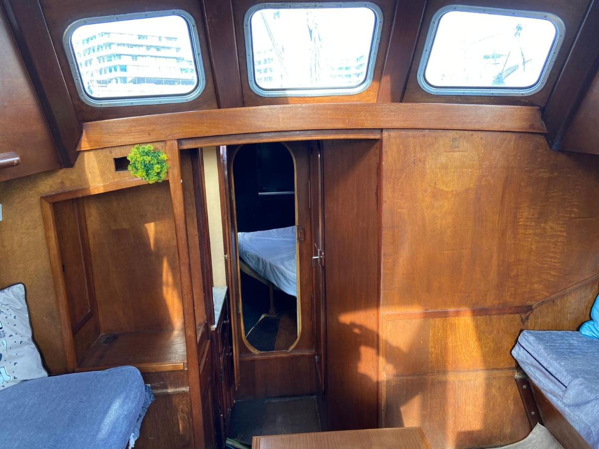 Fantastic Sailing Boat To Sleep In Barcelona Hotel Exterior foto